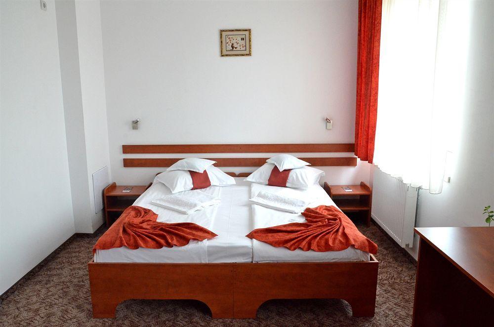 Hotel Alexis Cluj-Napoca Eksteriør bilde